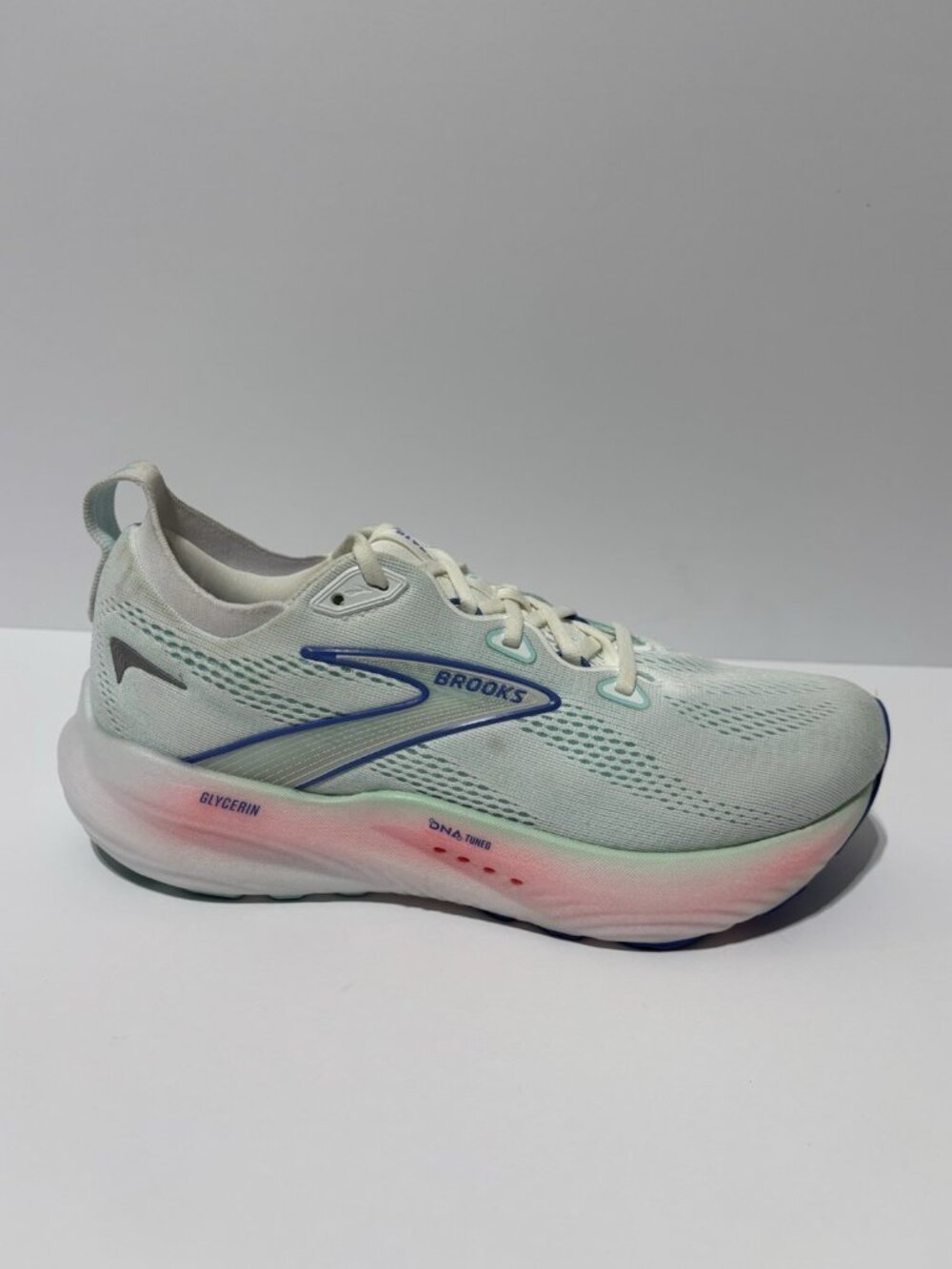 Brooks Women’s Glycerin 22, White/Multi Running Shoes, Size 9.5 M